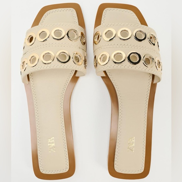Zara Flat leather sandals with gold metal appliqués - Picture 1 of 10